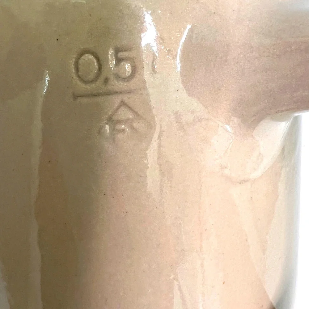 Augustiner Braustubl-Mullen Salzburg 0.5 Liter Stoneware Beer Mug - Picture 3 of 4